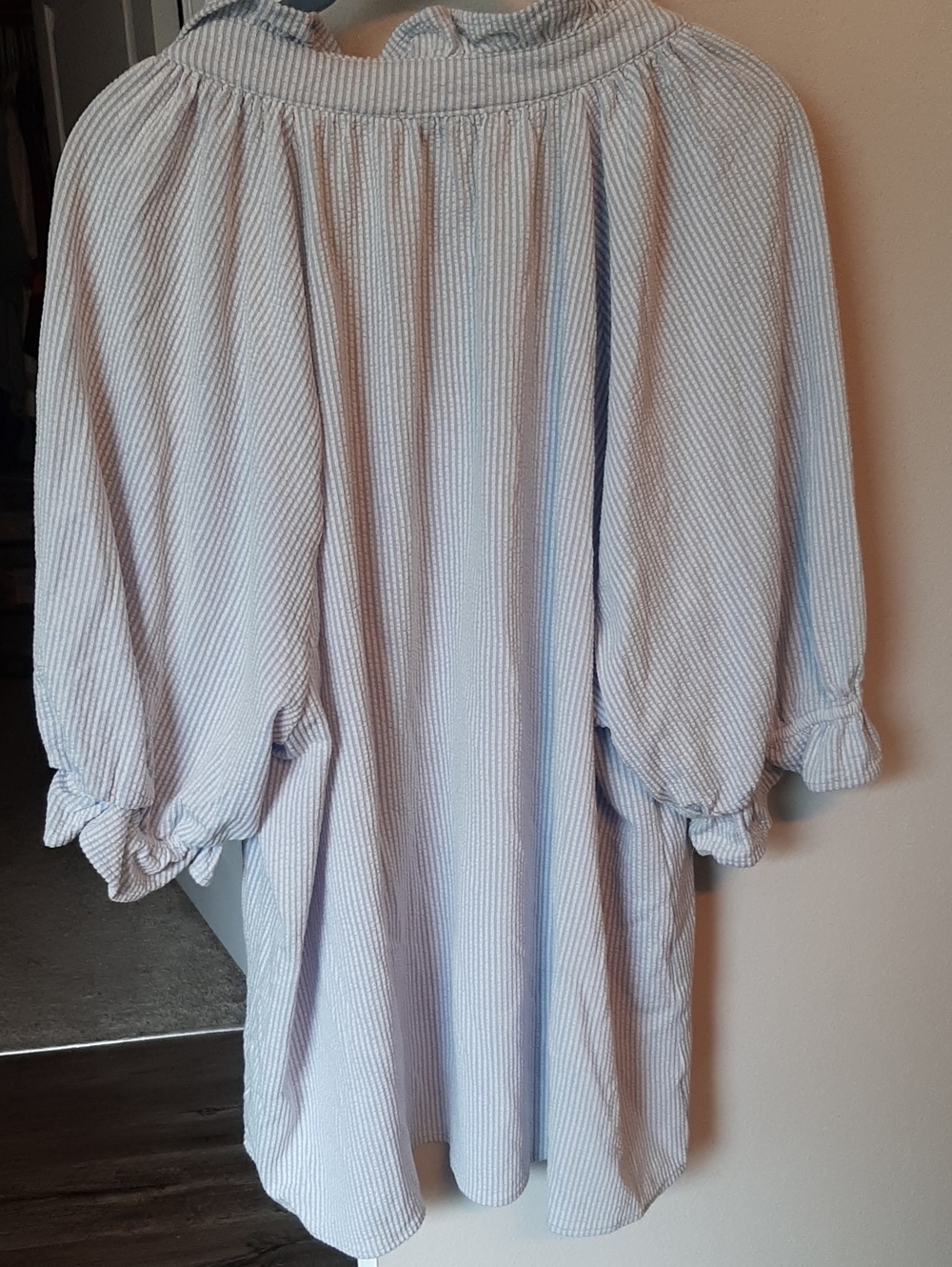Umgee 2x Striped Light Blue Stripe Ruffle Neck Women’s Top , PRETTY, NEW - Picture 6 of 8